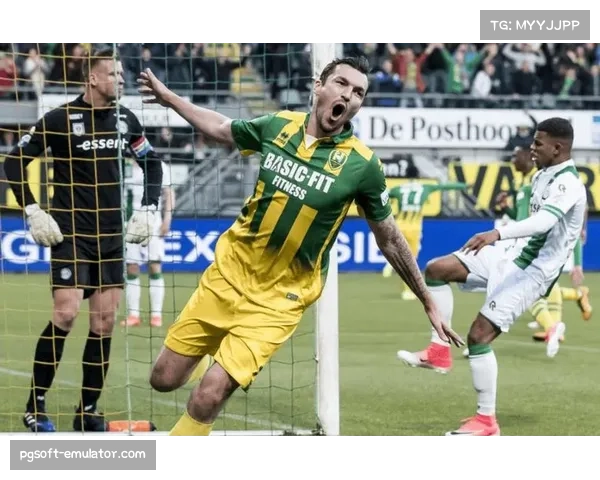 埃因霍温主场五比二大胜福图纳锡塔德 紧追领头羊